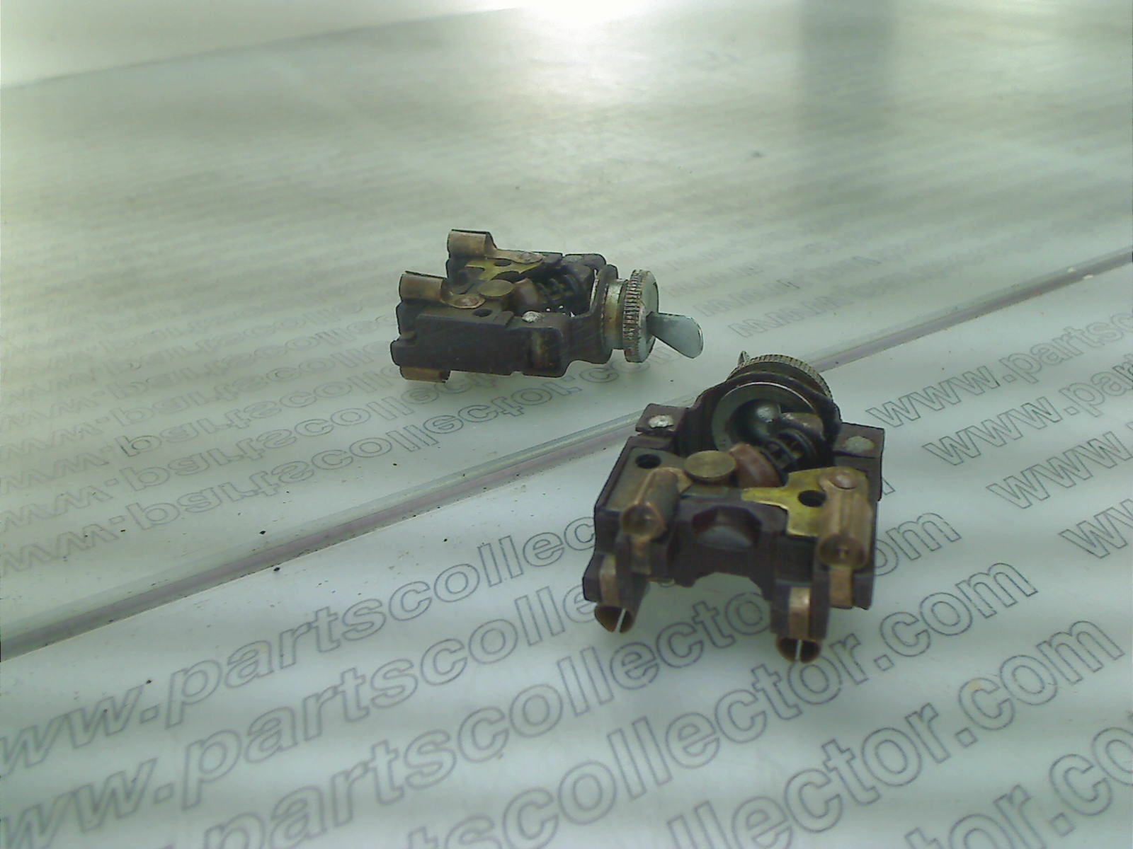 MAGNETI MARELLI  Electrical system code 8709 compatible with: ALFA ROMEO 1900, ALFA ROMEO 2500 6C, FERRARI 212, FERRARI 250, MAGNETI MARELLI MAGNETI MARELLI, MASERATI 3500 AM101, MASERATI 3500 AM101 TOURING - additional view